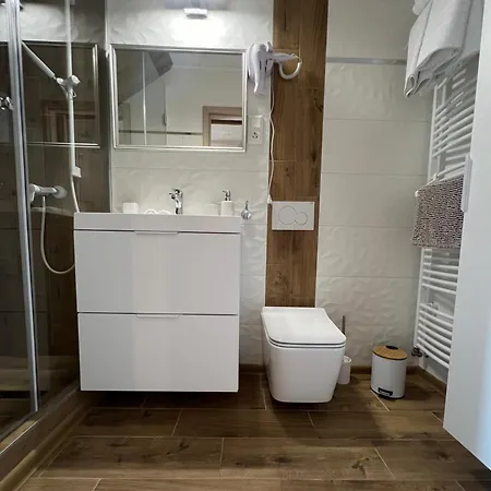 Mirina Apartment *