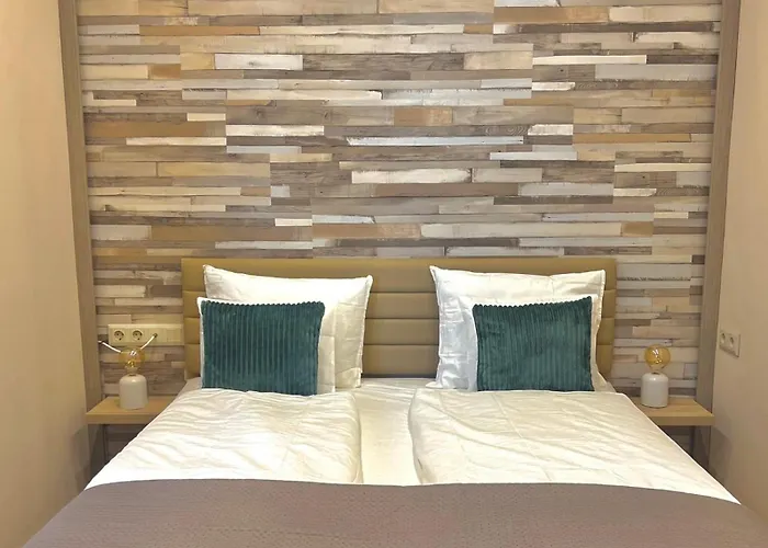 Mirina * פוניארצוושהג'